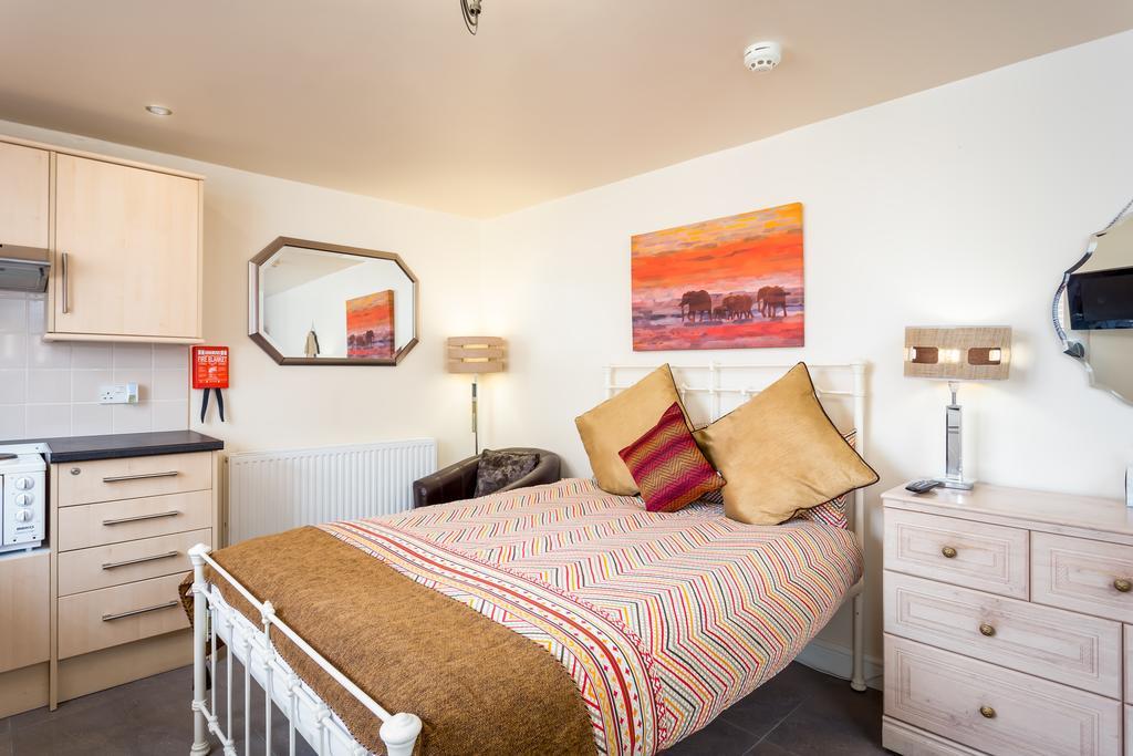 Arden Park Ensuite Rooms Stratford-upon-Avon Exterior photo